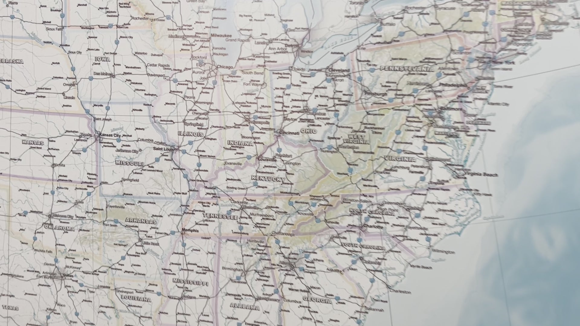 Showscase of details cites on the USA states map