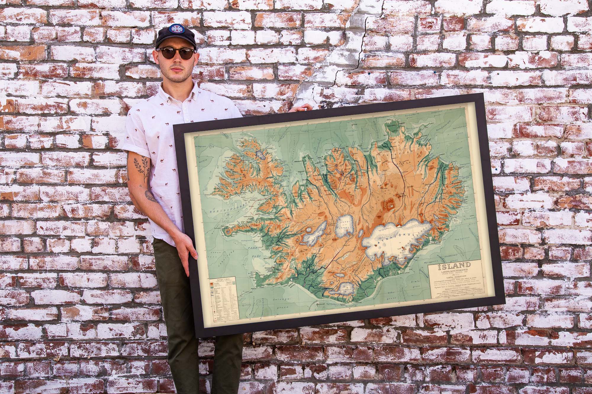 map of iceland print with cities
