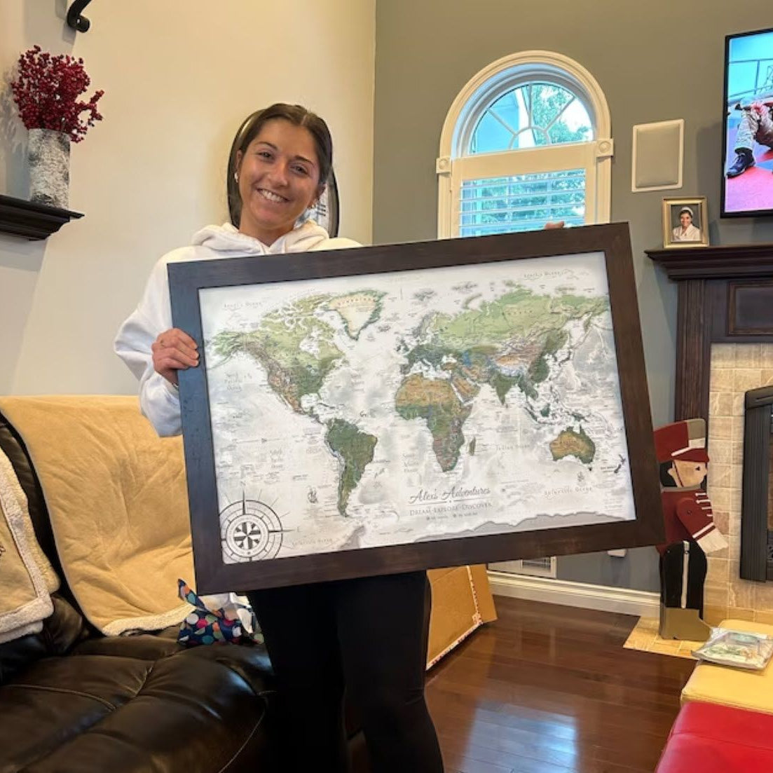 travellers world map Framed World push pin map gift
