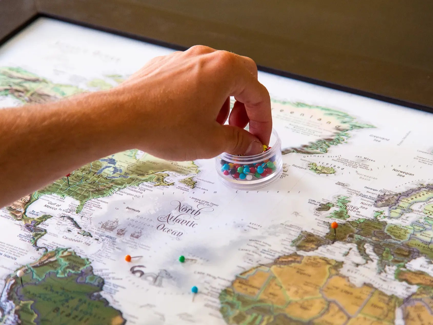 travellers world map Push Pins